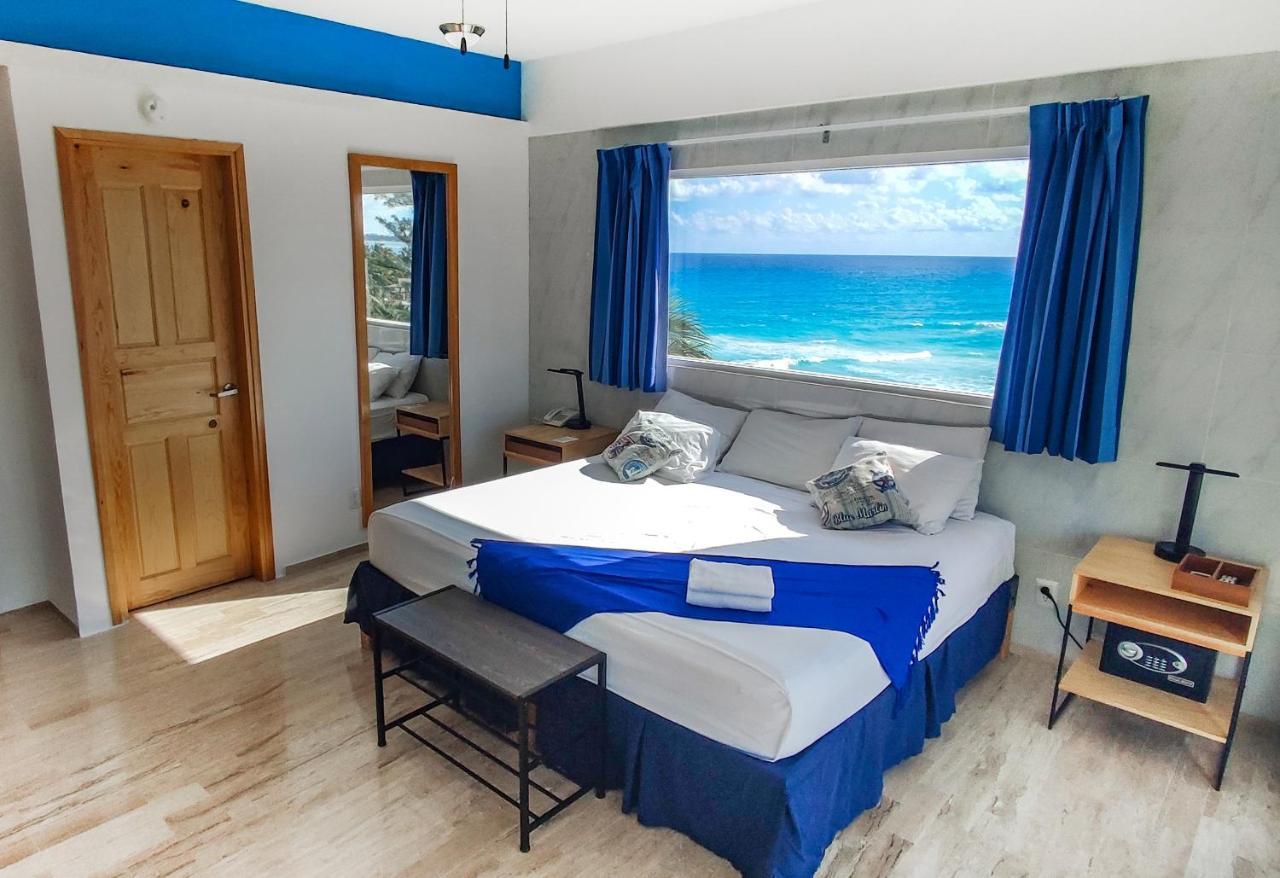 Paradise Beachfront & Nightlife Heart Cancun Room photo